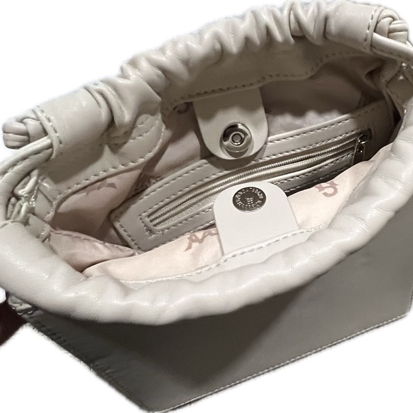 NWOT Steve Madden Kayla box bag with drawstring pouch. Bone color. - Picture 3 of 15